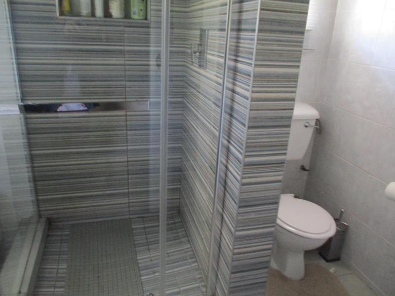 4 Bedroom Property for Sale in Heuwelsig Free State